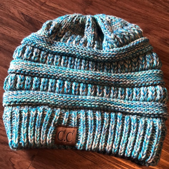 C.C Accessories - C.C Messy Bun Beanie  Ponytail Turquoise Gray NWOT